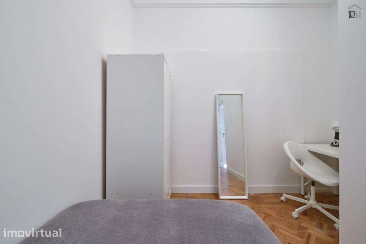 Quarto - localizado em Alameda Lisbon - Grande imagem: 4/23