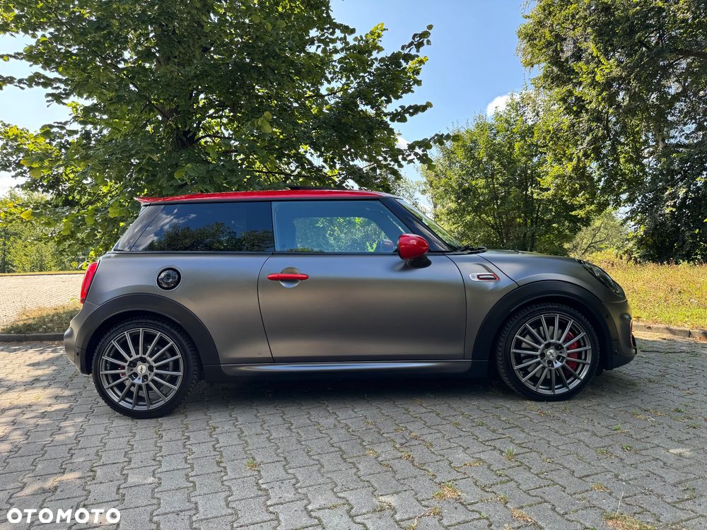 MINI John Cooper Works - 8