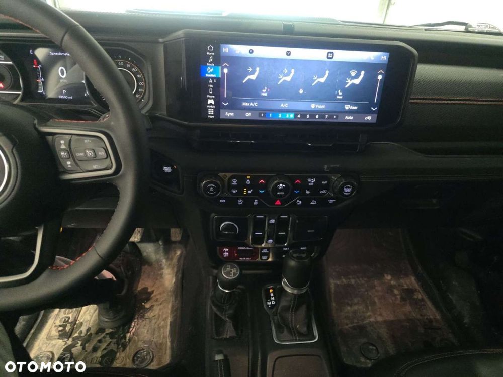 Jeep Wrangler - 13