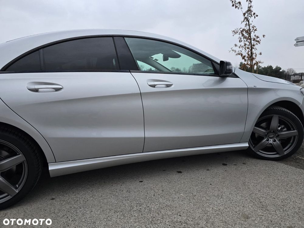 Mercedes-Benz CLA 220 d 7G-DCT - 12