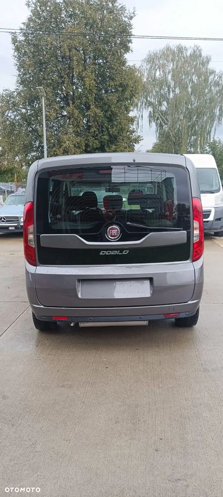 Fiat Doblo 1.4 T-Jet 16V Natural Power Lounge - 16