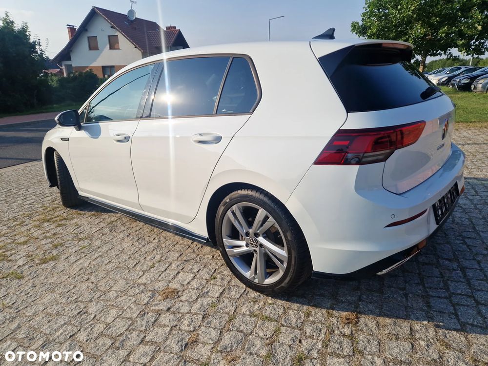 Volkswagen Golf 1.5 eTSI OPF DSG R-Line - 4