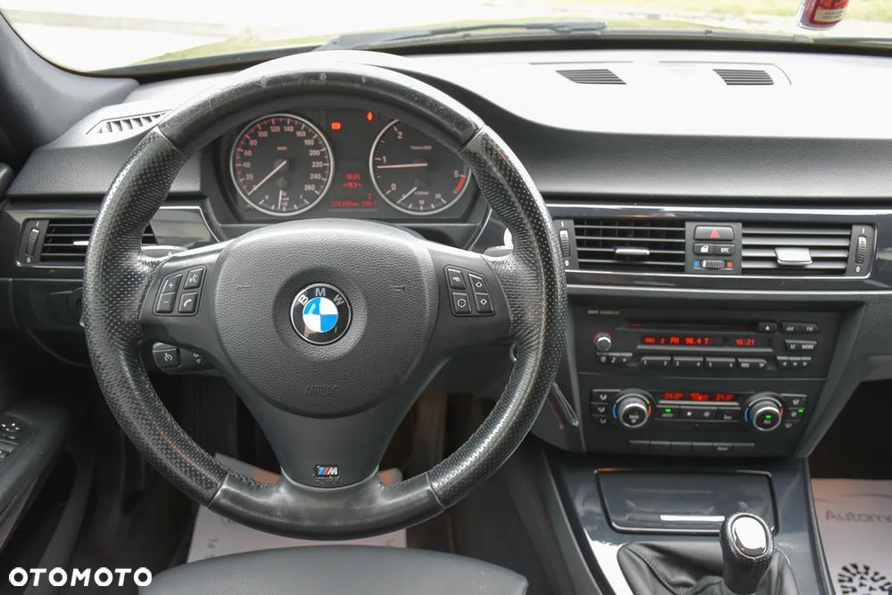 BMW Seria 3 318d DPF Edition Exclusive - 29
