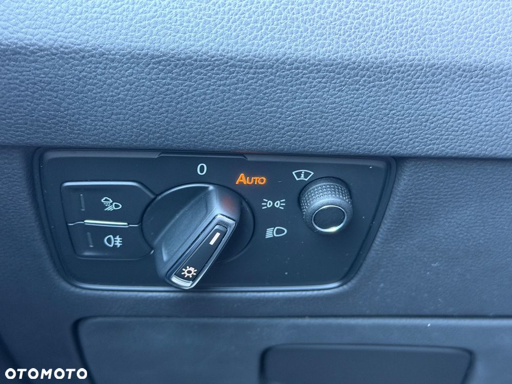 Volkswagen Arteon 2.0 TDI 4Motion R-Line DSG - 26