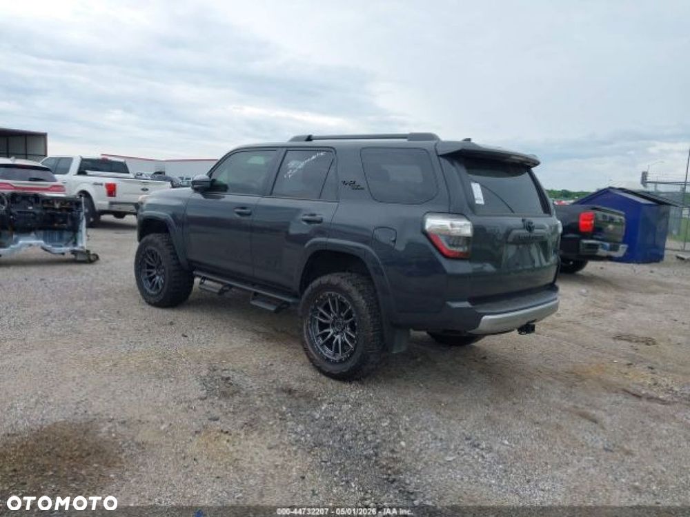 Toyota 4-Runner - 4