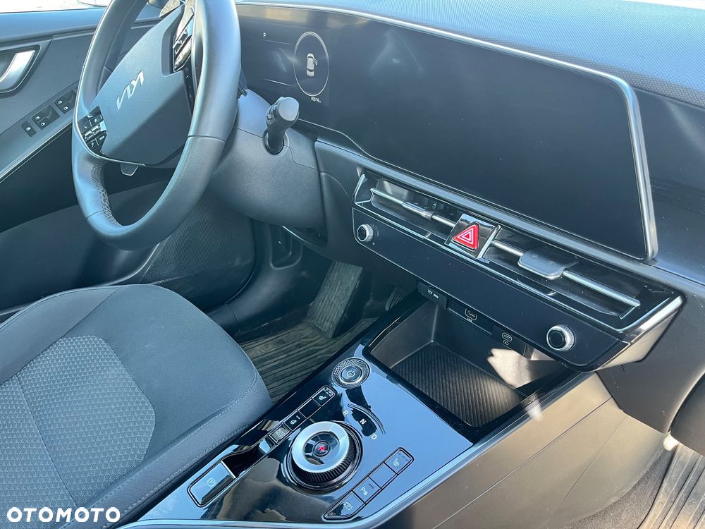 Kia Niro 64kWh L - 6