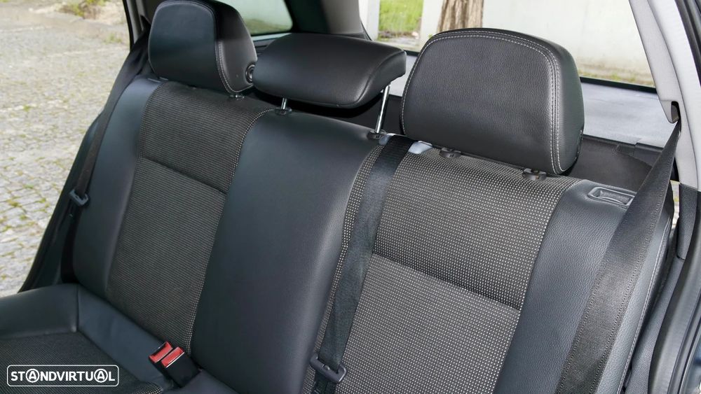 Opel Astra Caravan 1.7 CDTi Cosmo M6 - 45