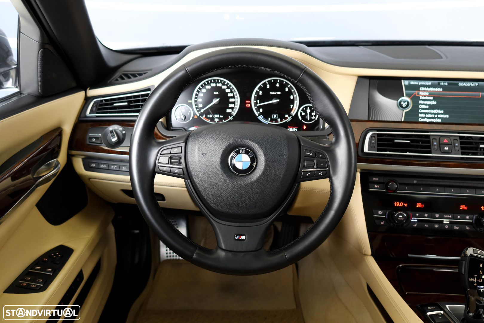 BMW 760 i Pack M - 7