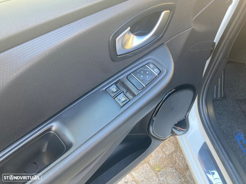 Renault Clio Sport Tourer 1.5 dCi Limited - 25