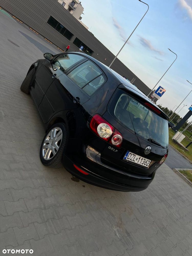 Volkswagen Golf - 32