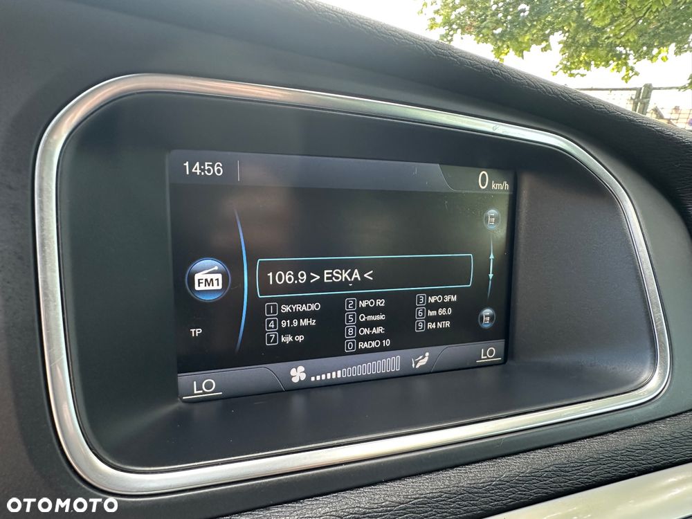 Volvo V40 D2 Momentum - 12