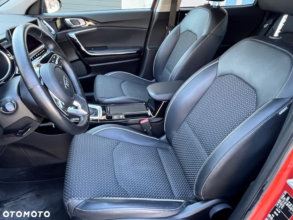 Kia XCeed 1.4 T-GDI OPF DCT7 JBL SOUND EDITION - 10