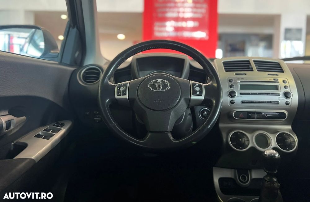 Toyota Urban Cruiser 1.4 D-4D 4x4 Trek+ - 14