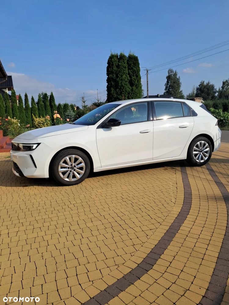 Opel Astra VI 1.2 T Edition S&S - 11