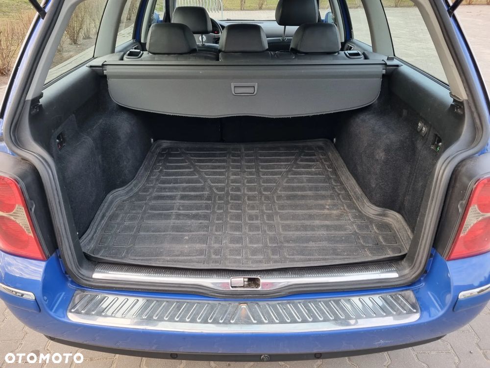 Volkswagen Passat - 21