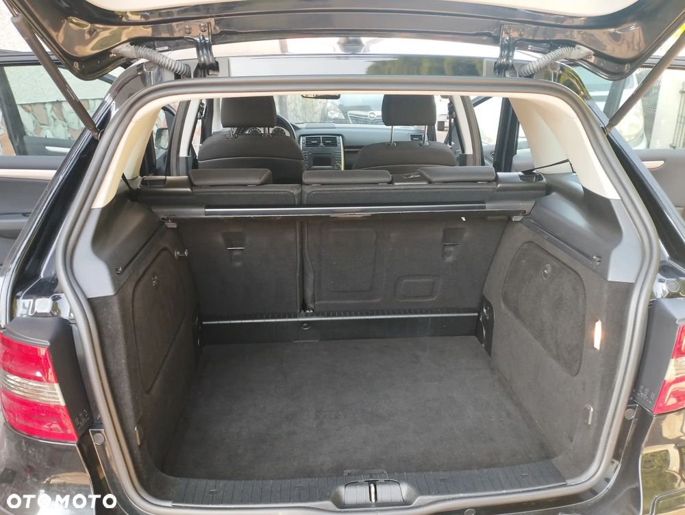 Mercedes-Benz Klasa B 180 BlueEFFICIENCY - 12