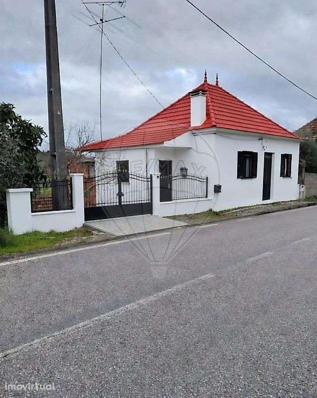 Moradia T1 para venda - Grande imagem: 2/17