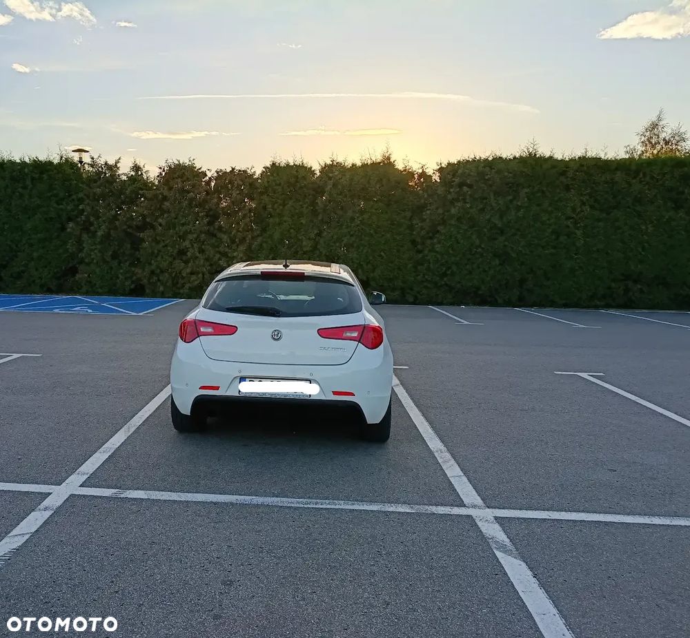 Alfa Romeo Giulietta 1.4 TB MultiAir Exclusive TCT - 3