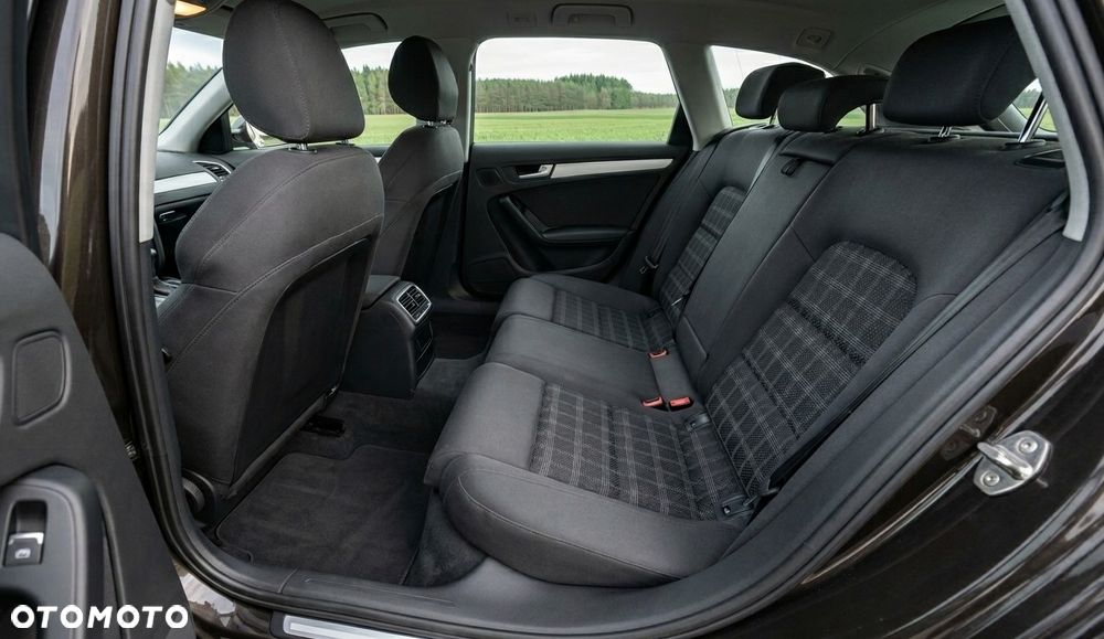 Audi A4 Avant 2.0 TDI DPF Ambiente - 8