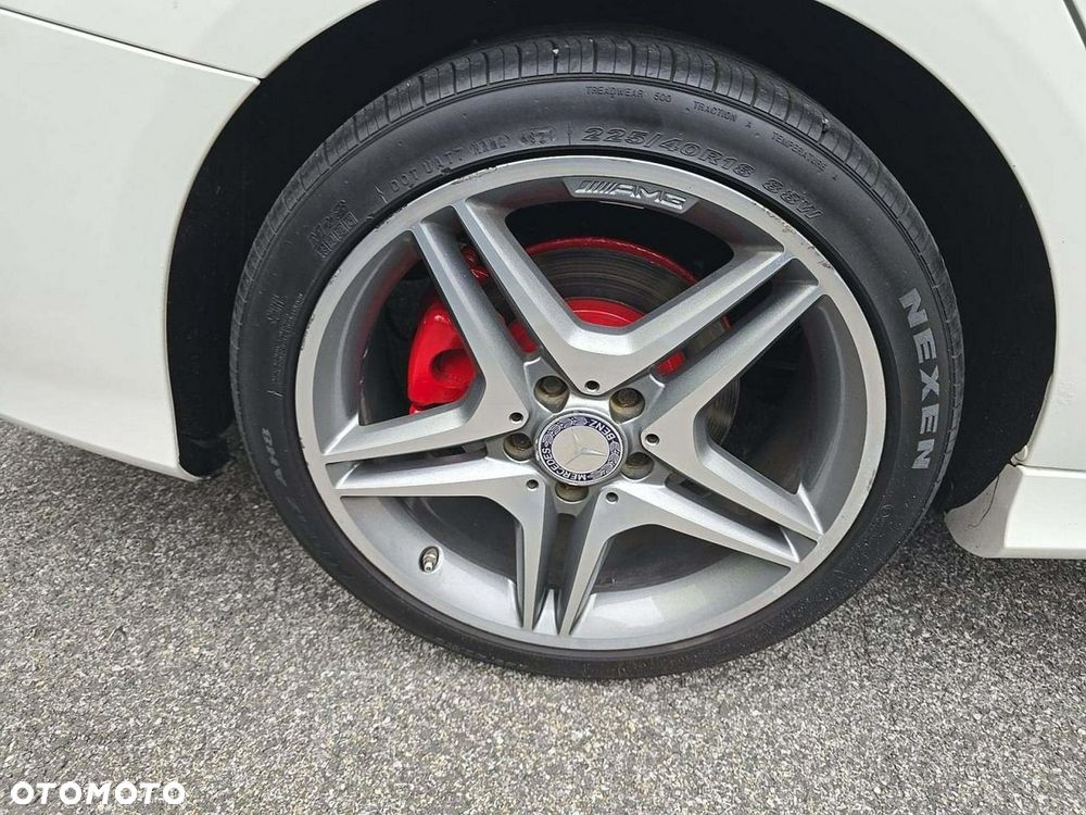 Mercedes-Benz CLA 250 4Matic 7G-DCT AMG Line - 13