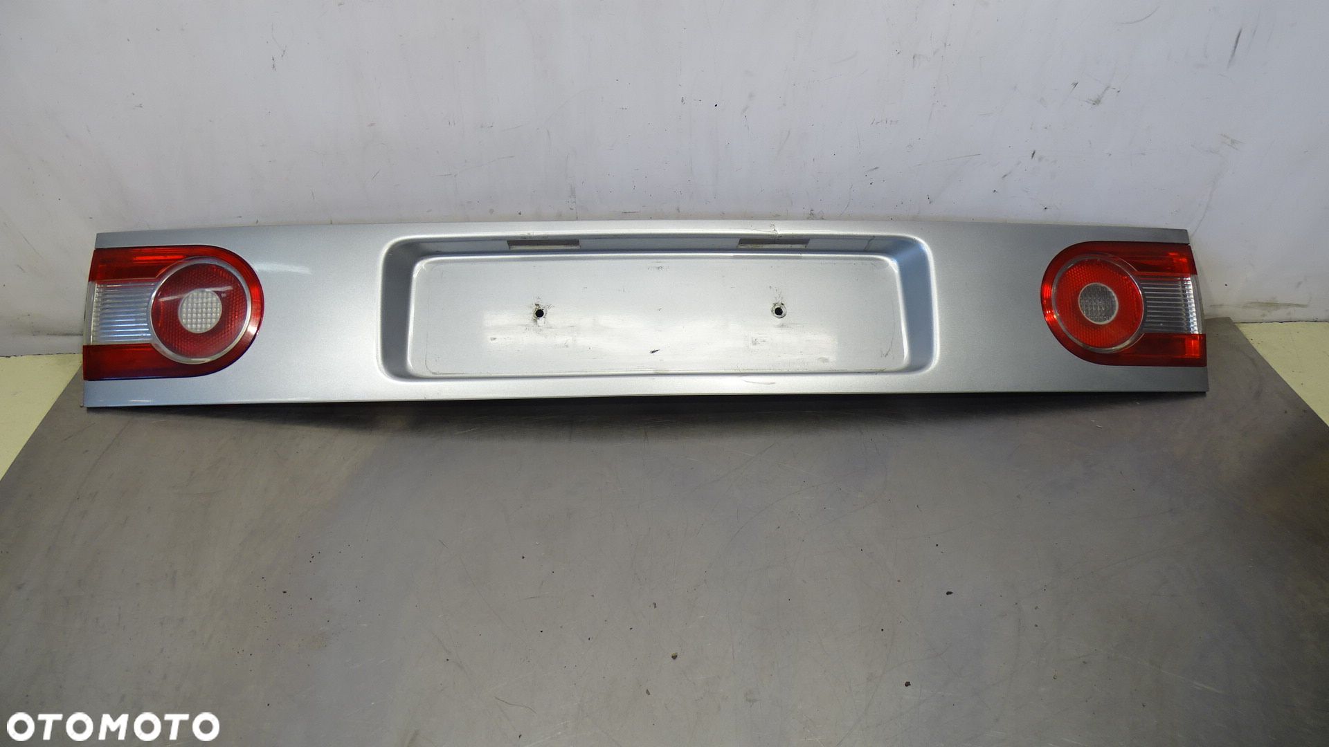 BLENDA KLAPY BAGAŻNIKA VOLKSWAGEN SHARAN I 1.9 LIFT - 1