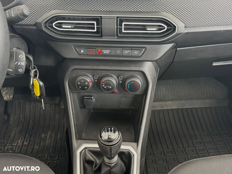 Dacia Sandero TCe 90 MT5 Expression - 16