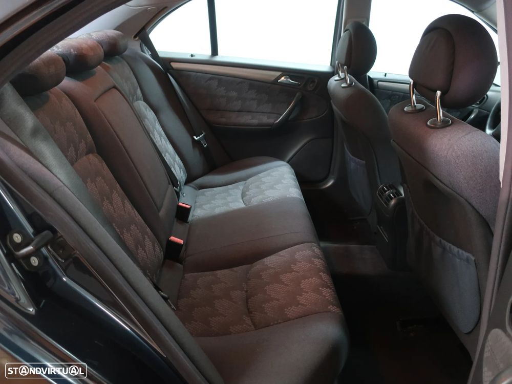 Mercedes-Benz C 220 CDi Avantgarde - 20