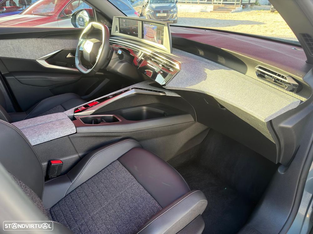 Peugeot 3008 Hybrid 145 e-DSC6 Allure - 13