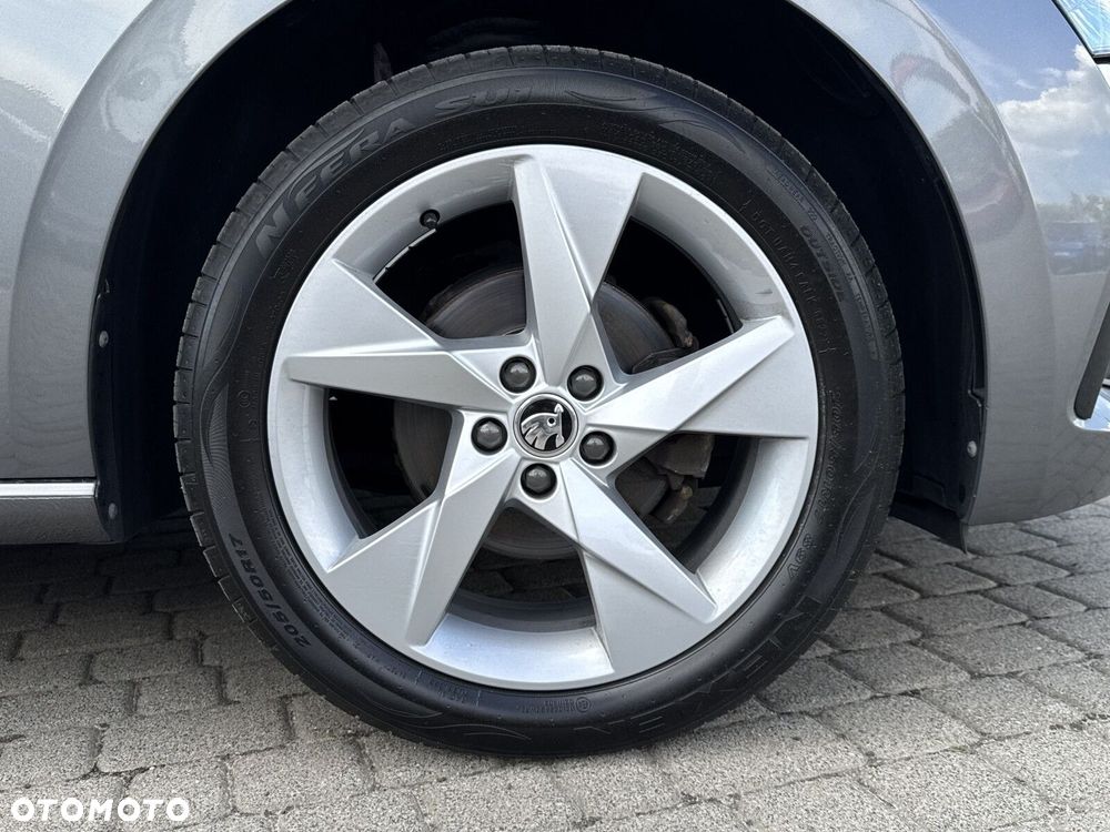 Skoda Scala 1.5 TSI Style DSG - 33