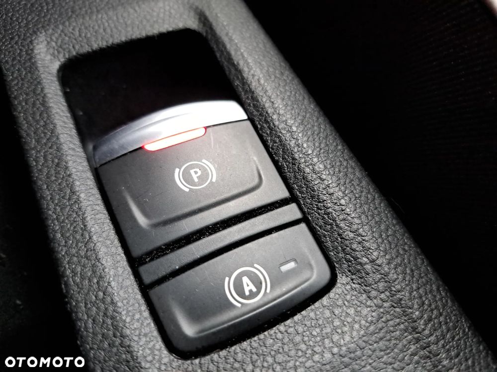 Renault Captur 1.6 E-TECH Plug-In Intens - 21