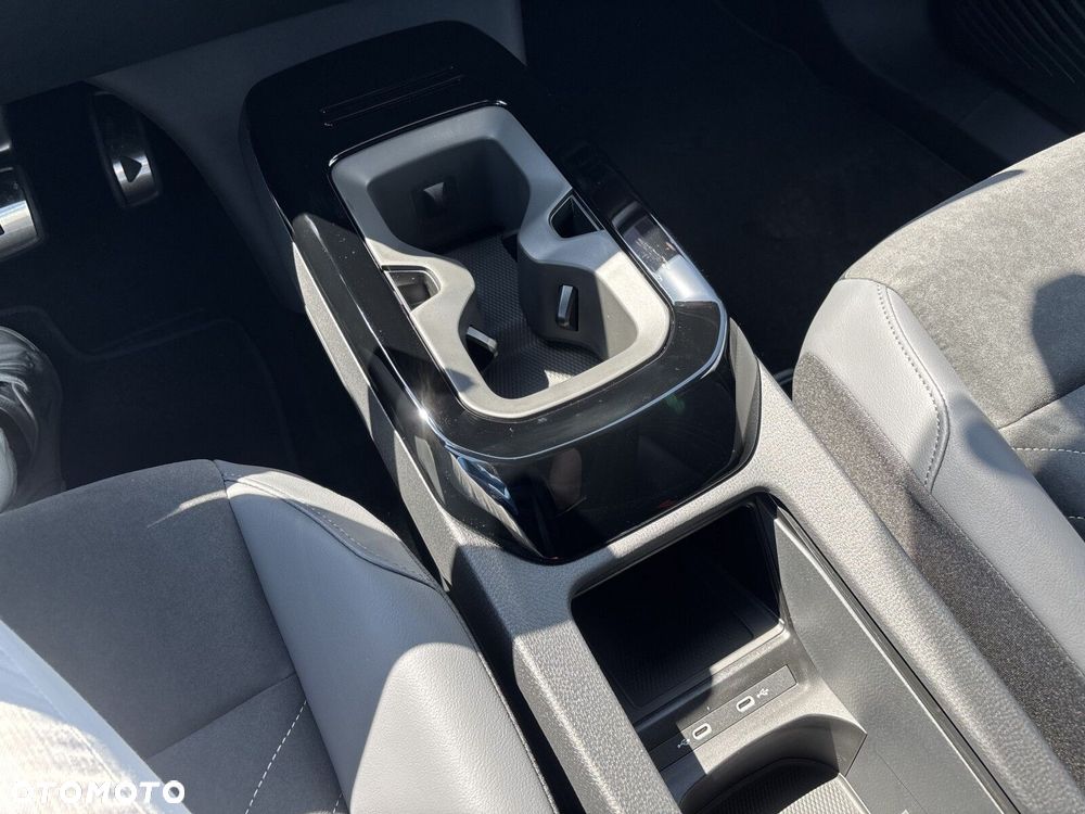 Volkswagen ID.4 - 16