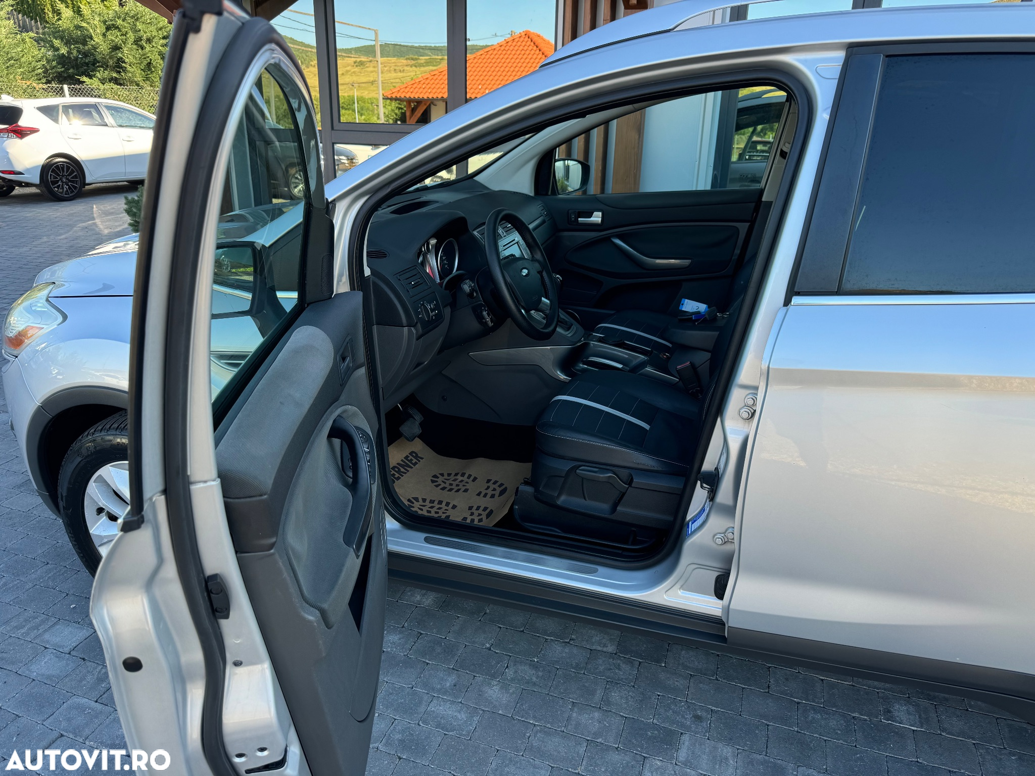 Ford Kuga 2.0 TDCi 4x4 Aut. Titanium - 19