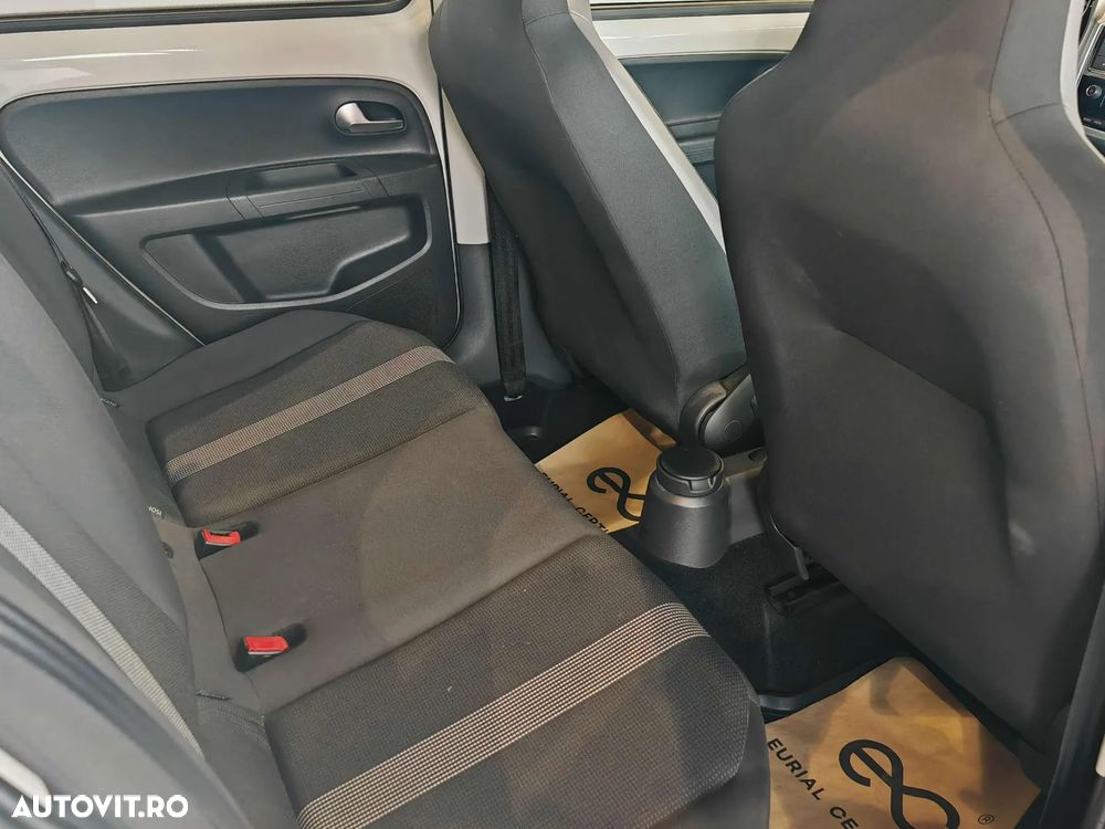 Volkswagen up! - 11