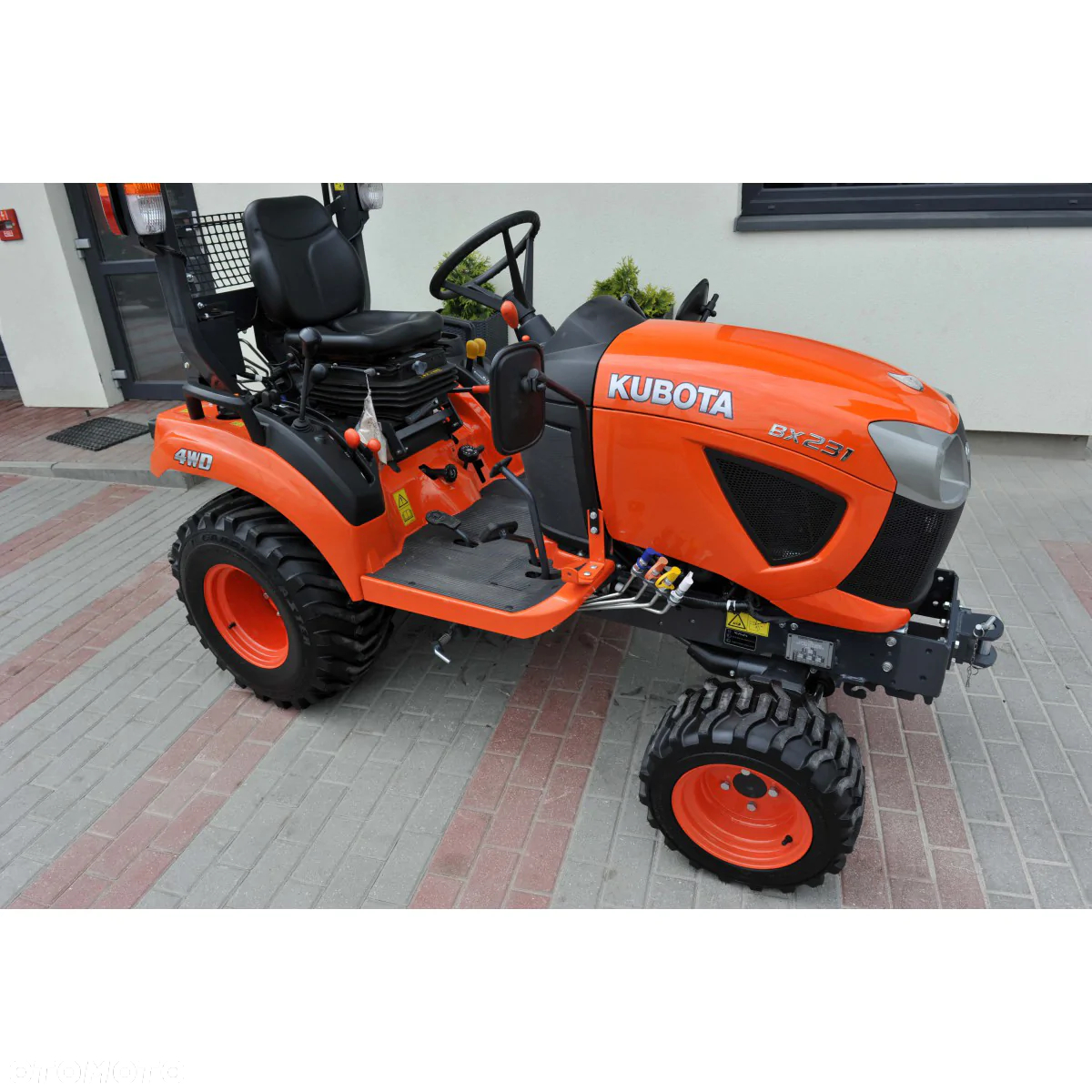 Kubota BX231 4x4 23KM - 4