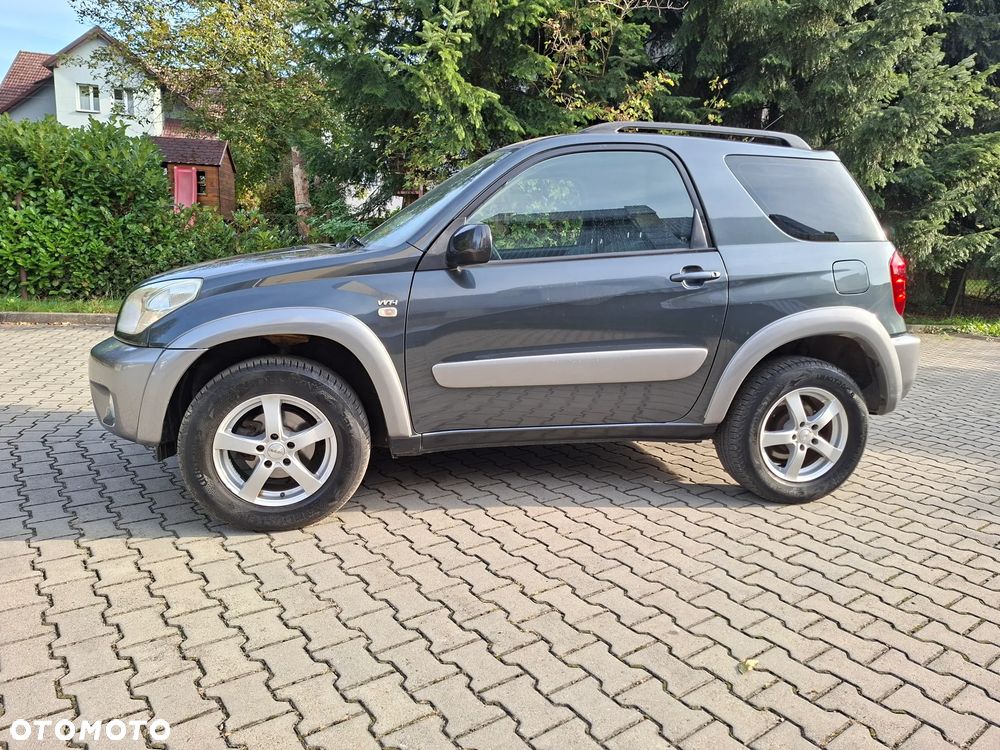 Toyota RAV4 - 6