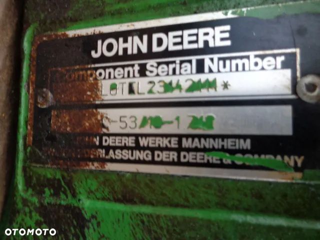 Obudowa tylnego mostu John Deere 6100 - 3