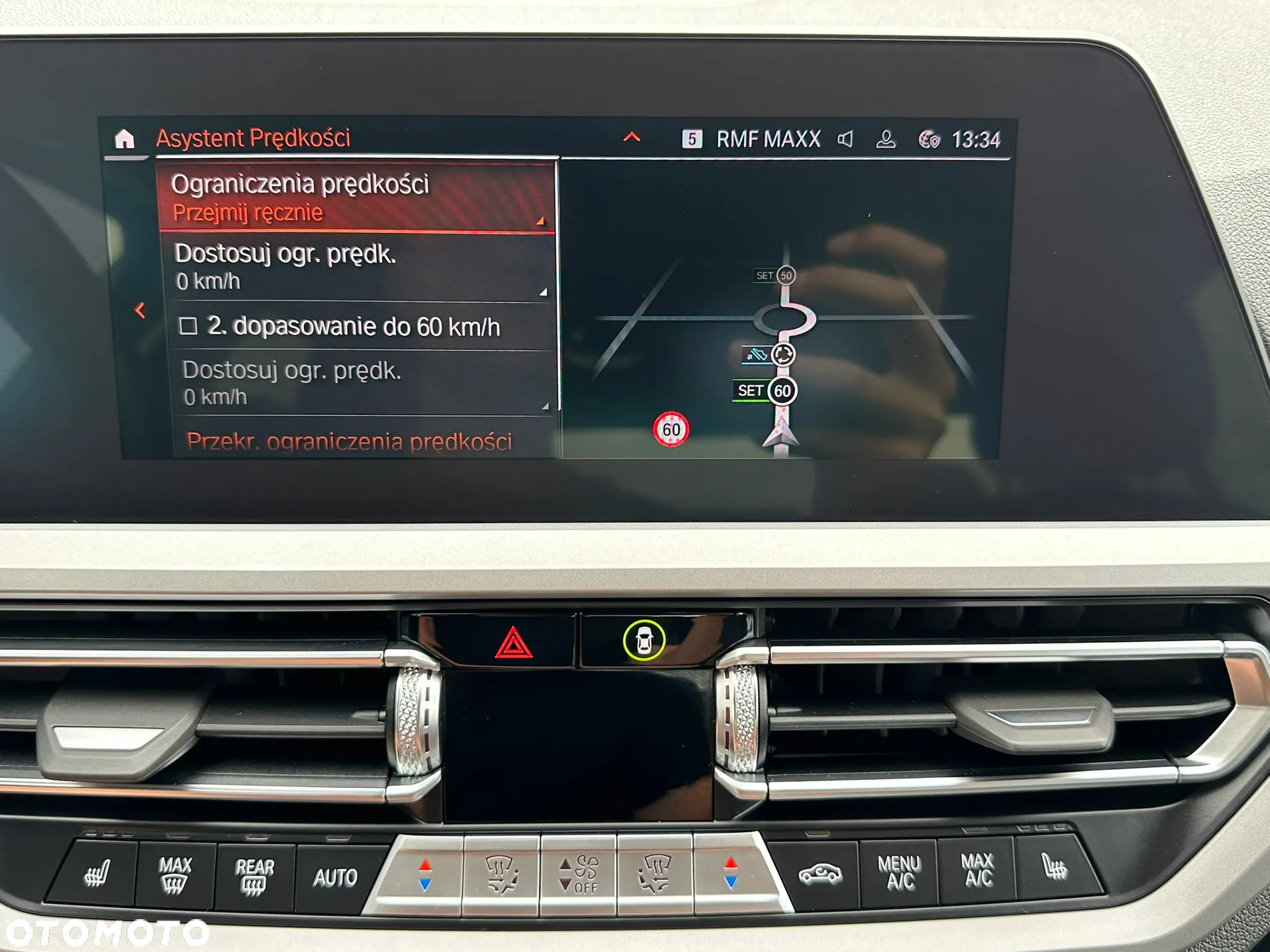 BMW Seria 3 330i Sport - 36