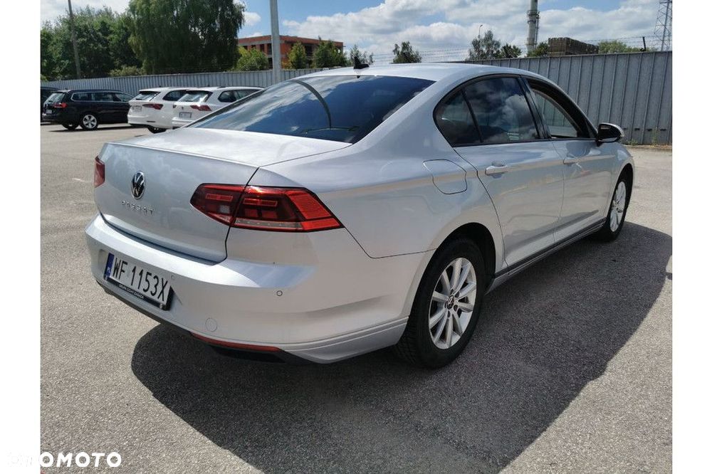 Volkswagen Passat 2.0 TDI EVO Essence - 4