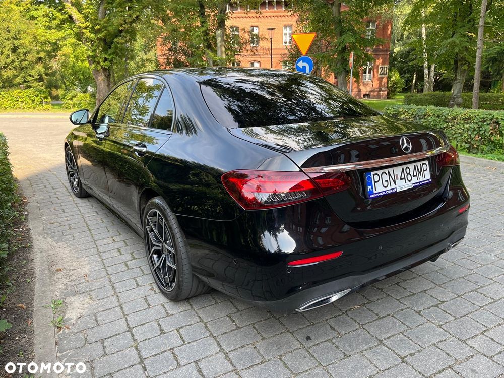 Mercedes-Benz Klasa E 220 d 9G-TRONIC AMG Line - 18