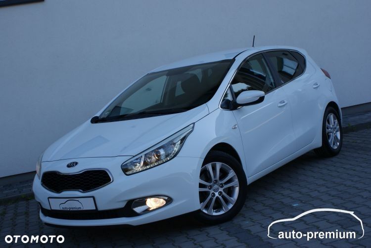 Kia Ceed 1.6 GDI Dream Team Edition - 36