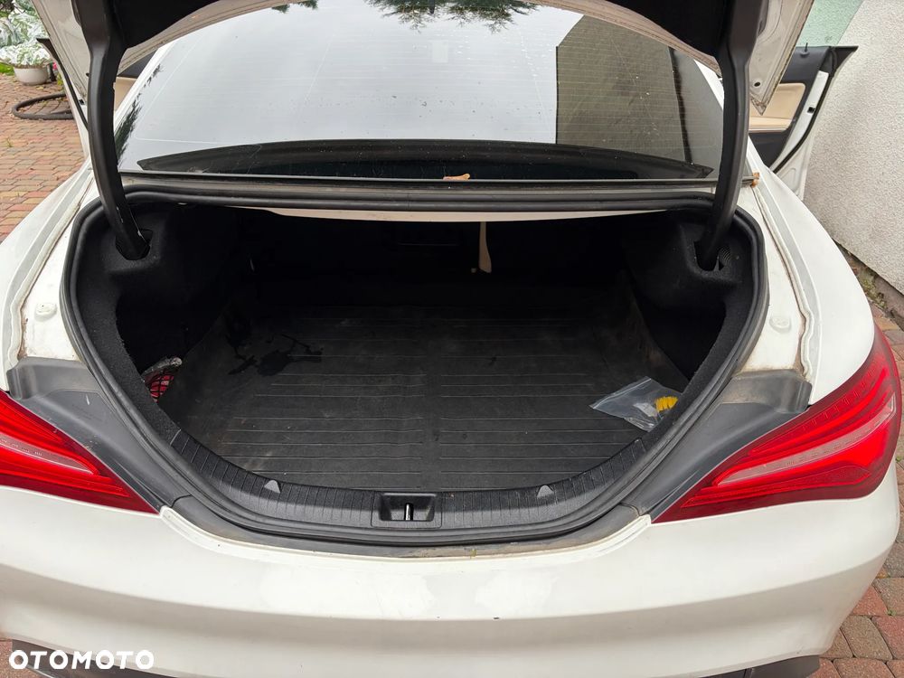 Mercedes-Benz CLA 250 4-Matic - 19
