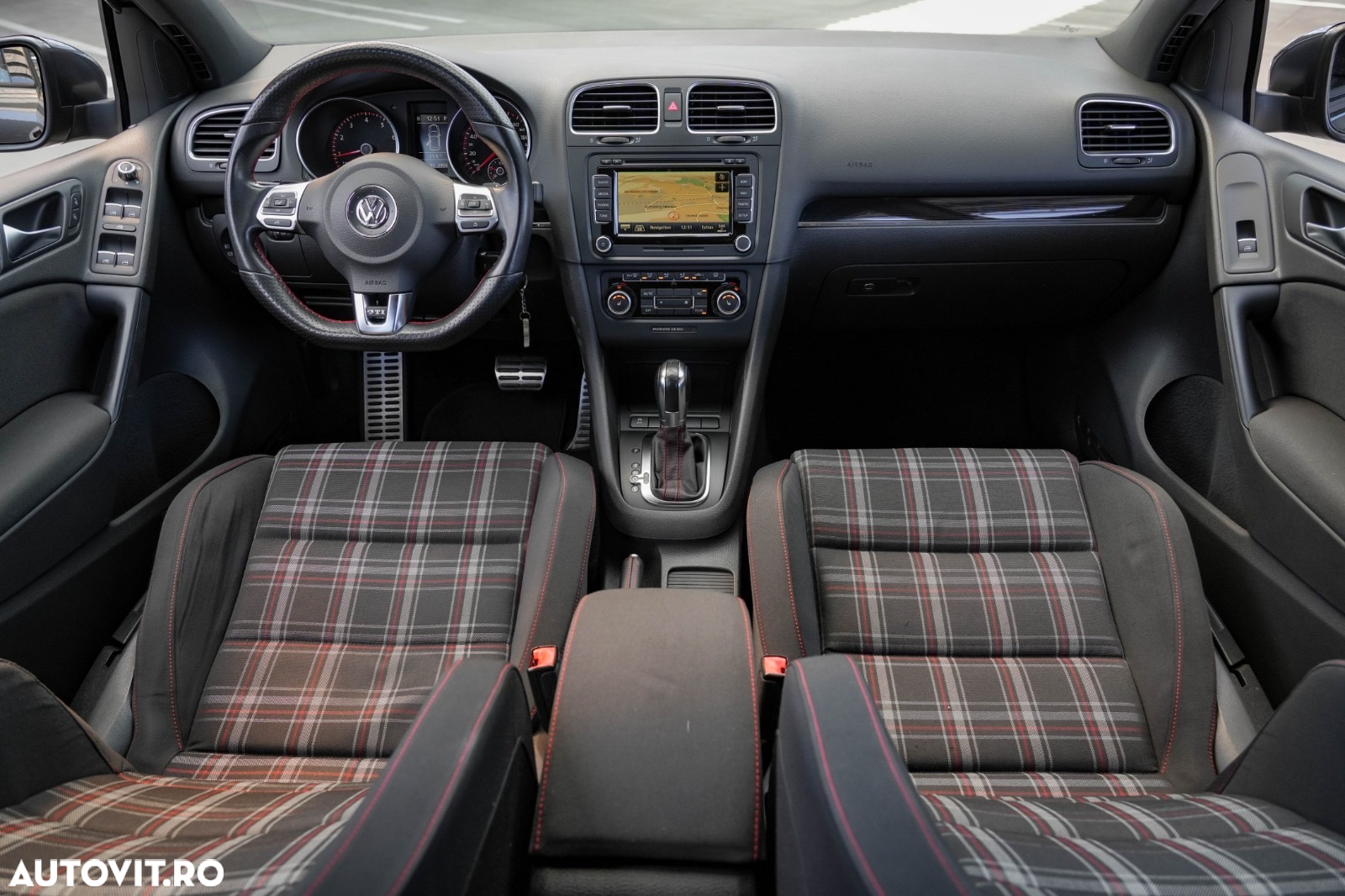 Volkswagen Golf 2.0 TSI GTI DSG - 12