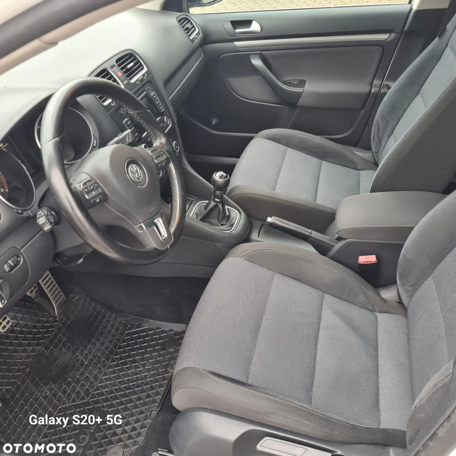 Volkswagen Golf 1.6 TDI DPF BlueMotion Technology MATCH - 27