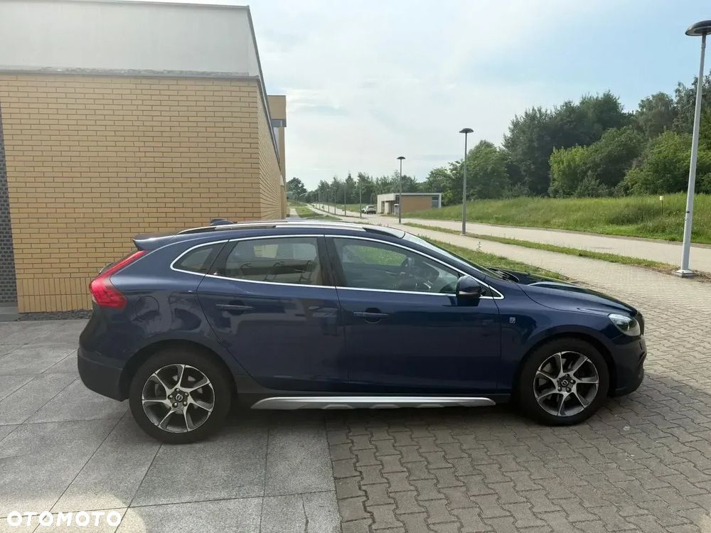 Volvo V40 D3 Drive-E Ocean Race - 12