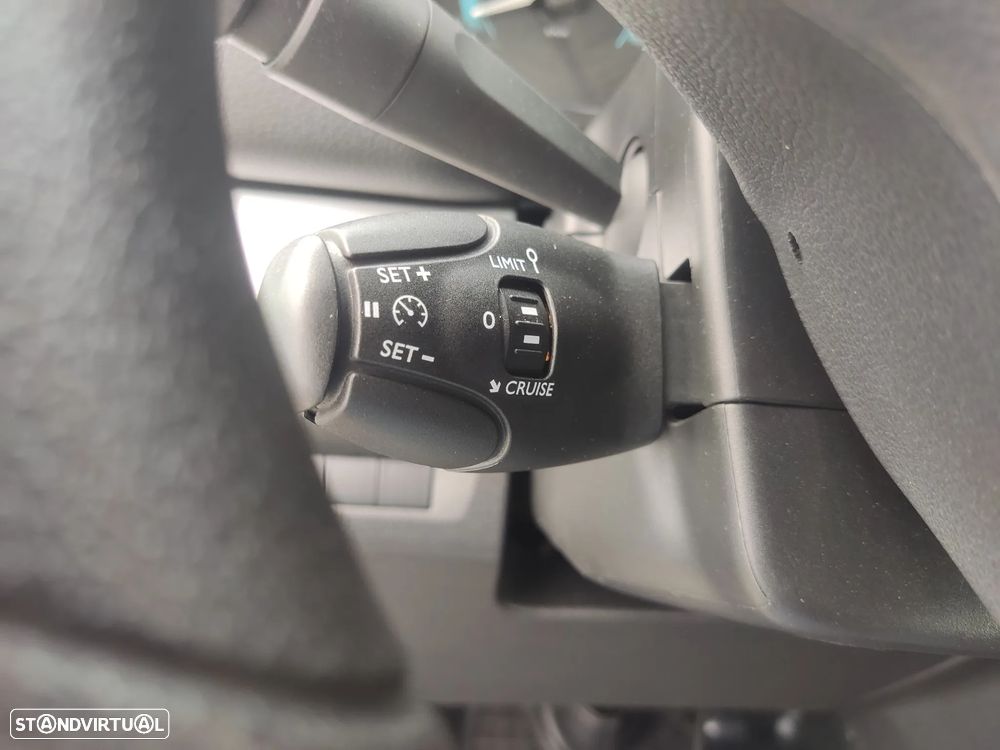 Opel VIVARO -E CARGO LONGA XL - 16