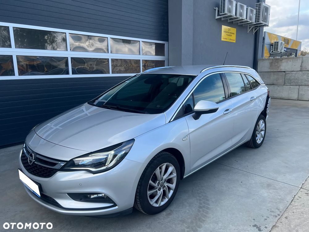 Opel Astra V 1.4 T Elite - 1