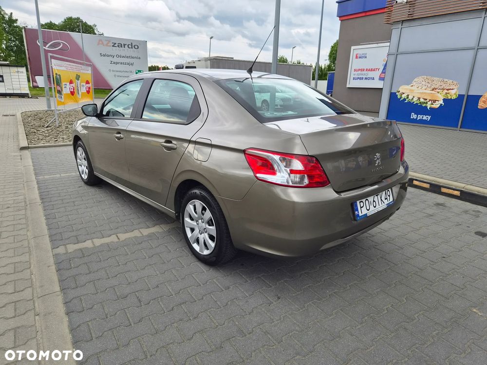 Peugeot 301 1.2 Pure Tech Active - 2