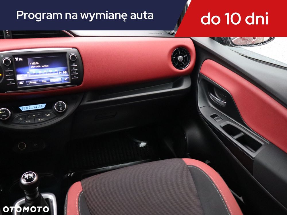 Toyota Yaris - 10