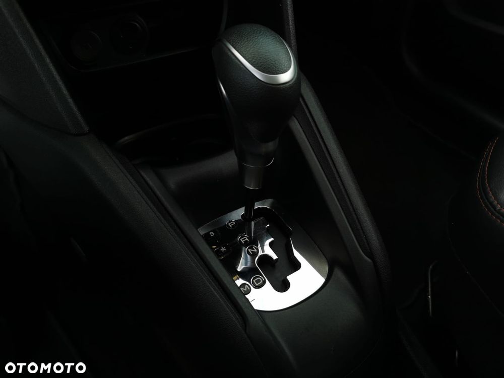 Peugeot 208 PureTech 110 Stop & Start EAT6 Allure - 18