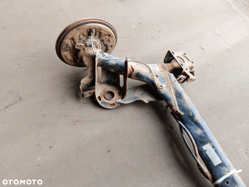 BELKA OŚ ZAWIESZENIA TYŁ BĘBNY Z ABS SKODA OCTAVIA I HB 5D - 2